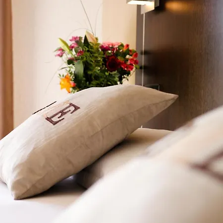 Le Floreal Hotel