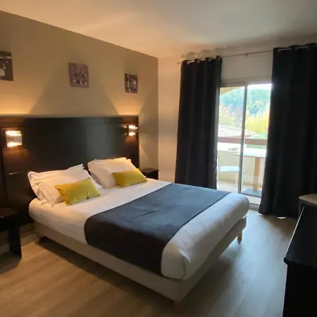 Le Floreal Hotel 3*